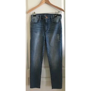 Abercrombie & Fitch High Rise Ankle Jean